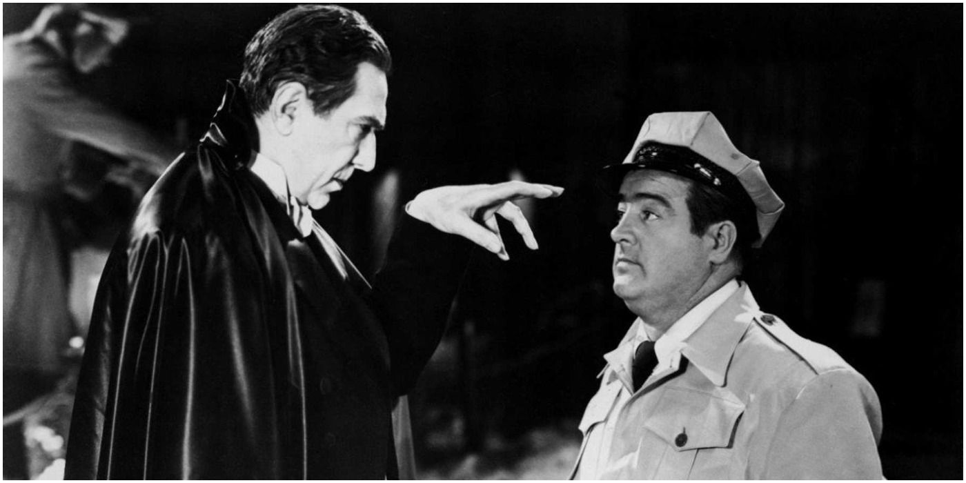 Dracula hypnotizes Costello from Abbott and Costello Meet Frankenstein