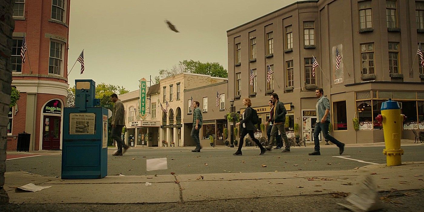 The Losers club walking through Derry Maine