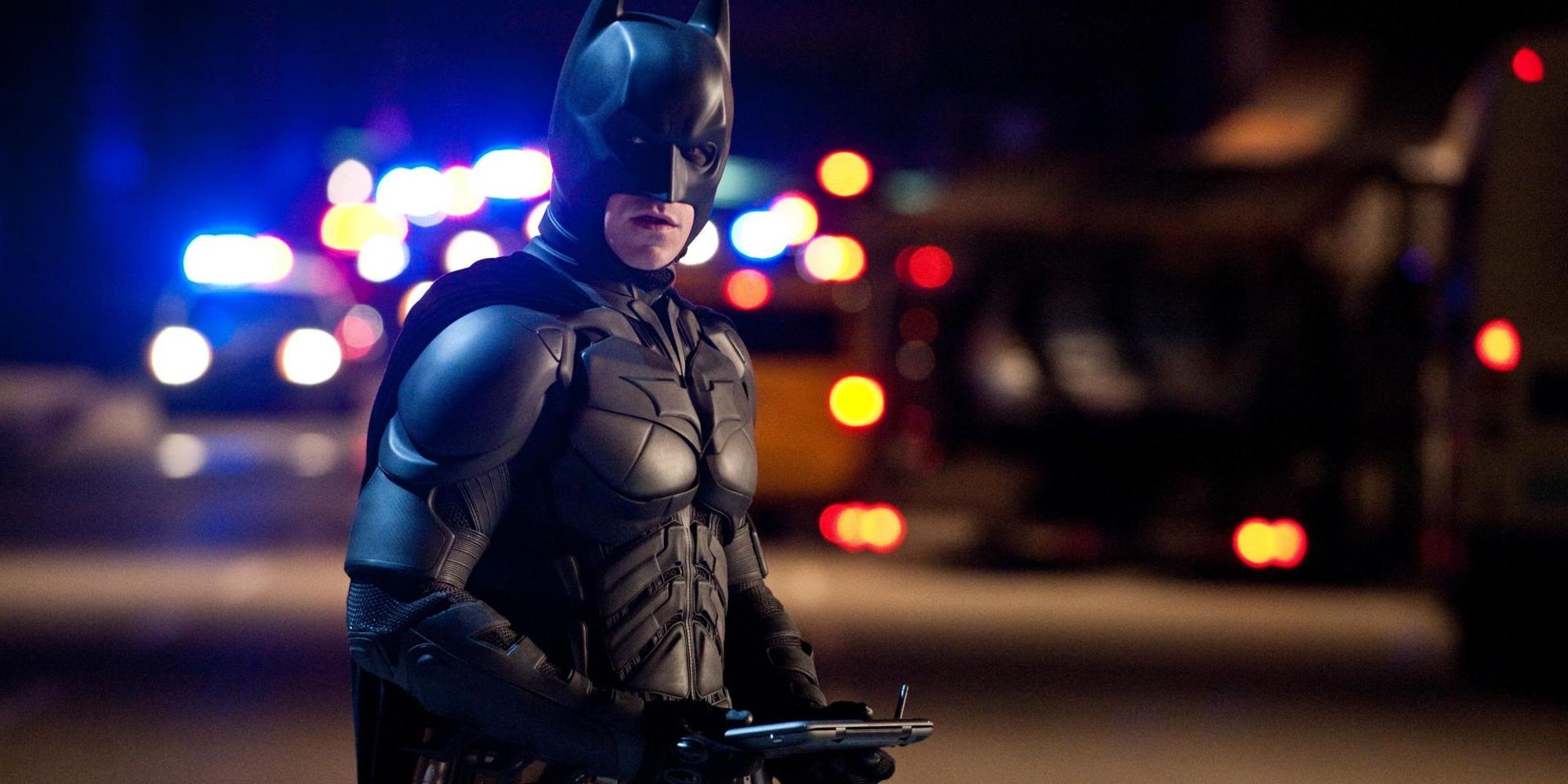 Batman being surrounded by police in The Dark Knight Rises