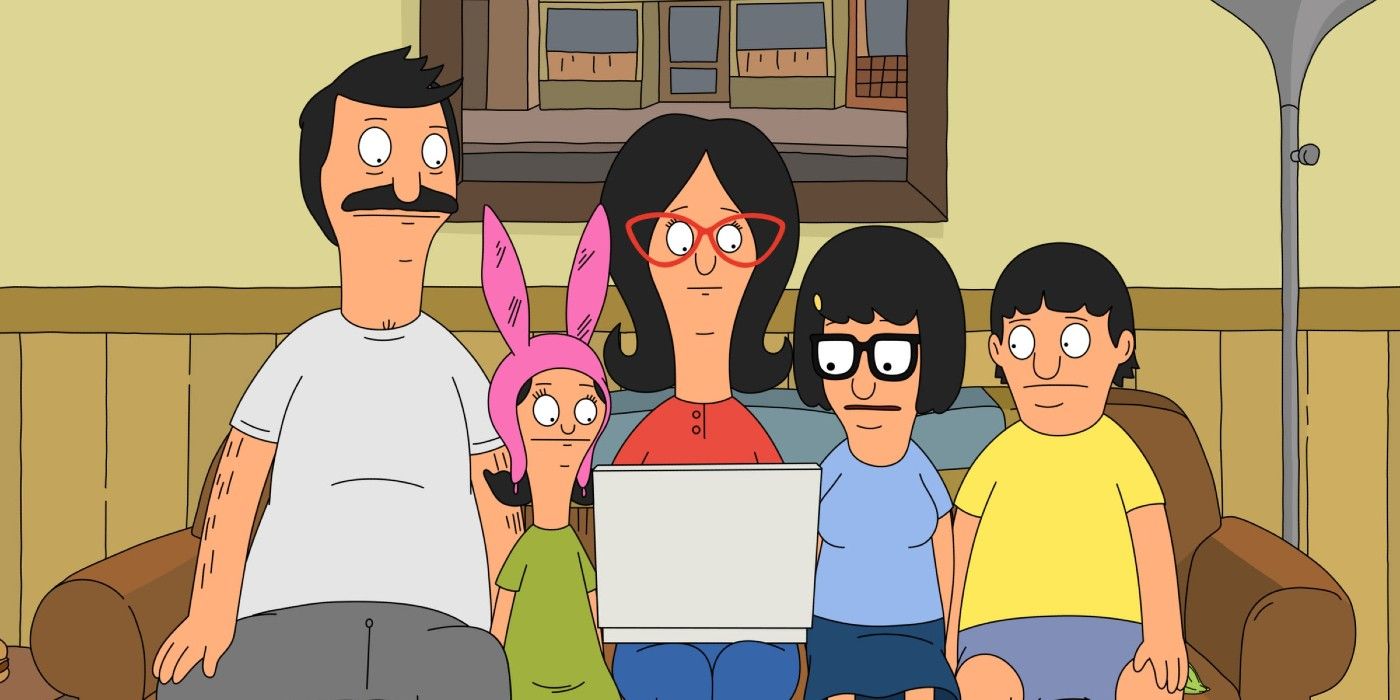 Bobs-Burgers-TV-Watching-family
