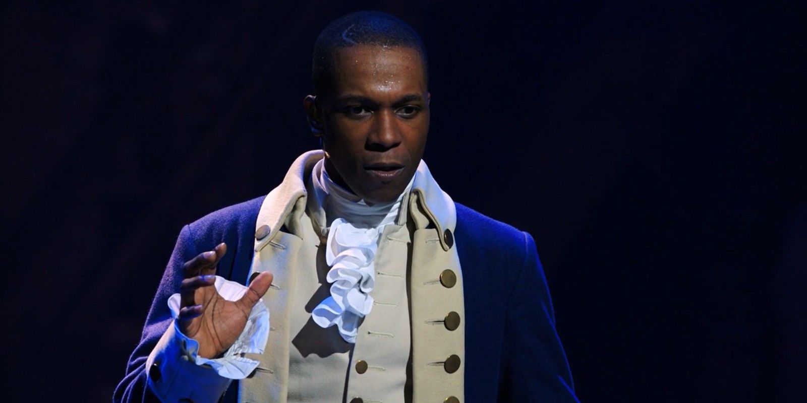 Aaron Burr cantando Wait For It em Hamilton