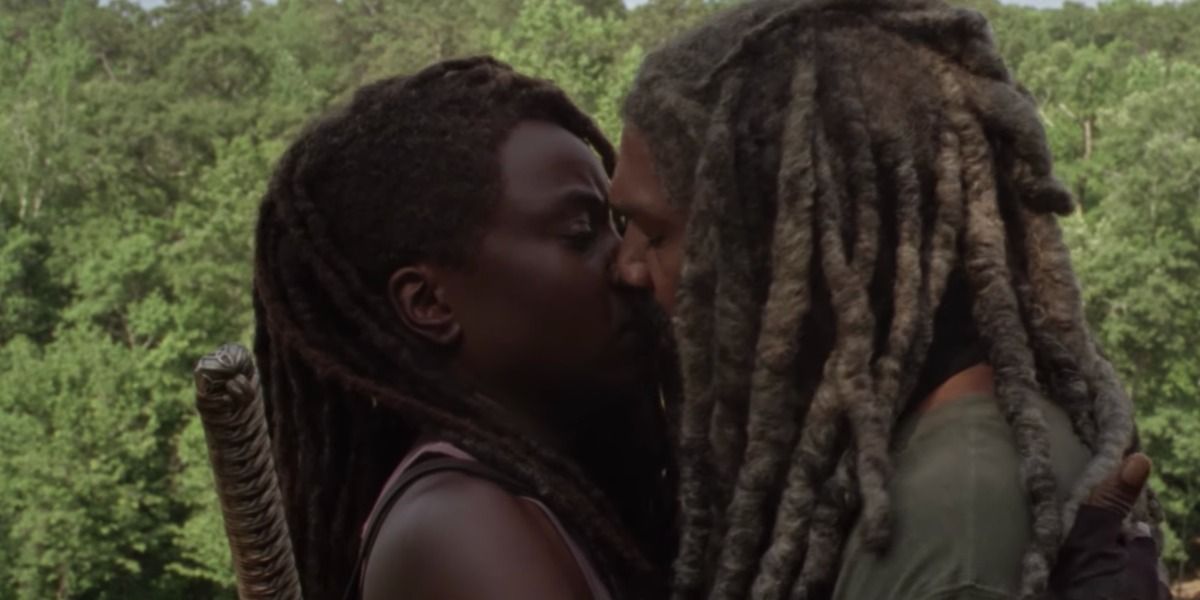 The Walking Dead 10 Relationships From The Comics (That Didn’t Happen In The Show)