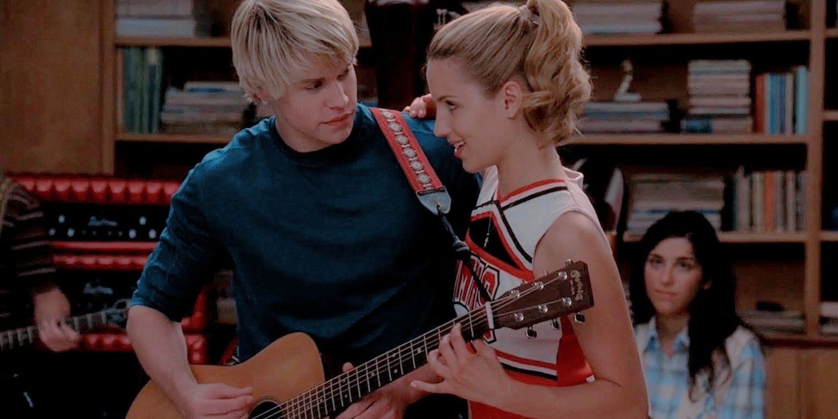 Quinn and Sam singing &quot;Lucky&quot;
