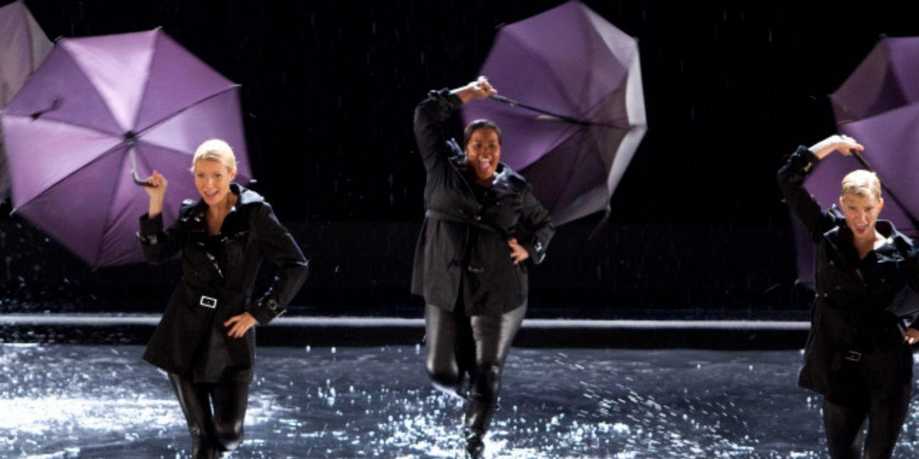 Holly, Mercedes, and Brittany perform with umbrellas in Glee S2E07 The Substitute
