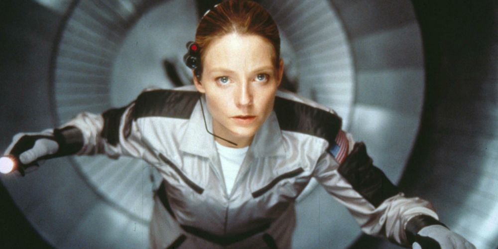 Jodie Foster em uma espaçonave em Contato 1997