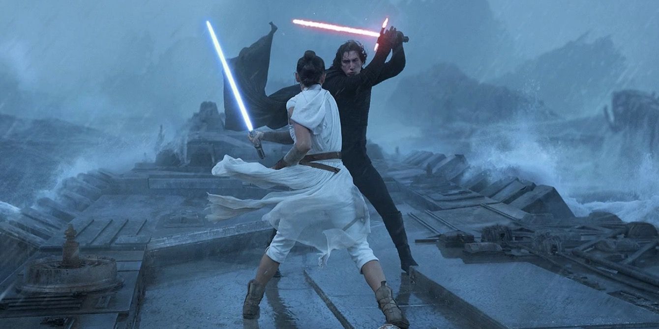 Kylo Ren fighting Rey on the ruins of the second death star in Star Wars: The Rise of Skywalker