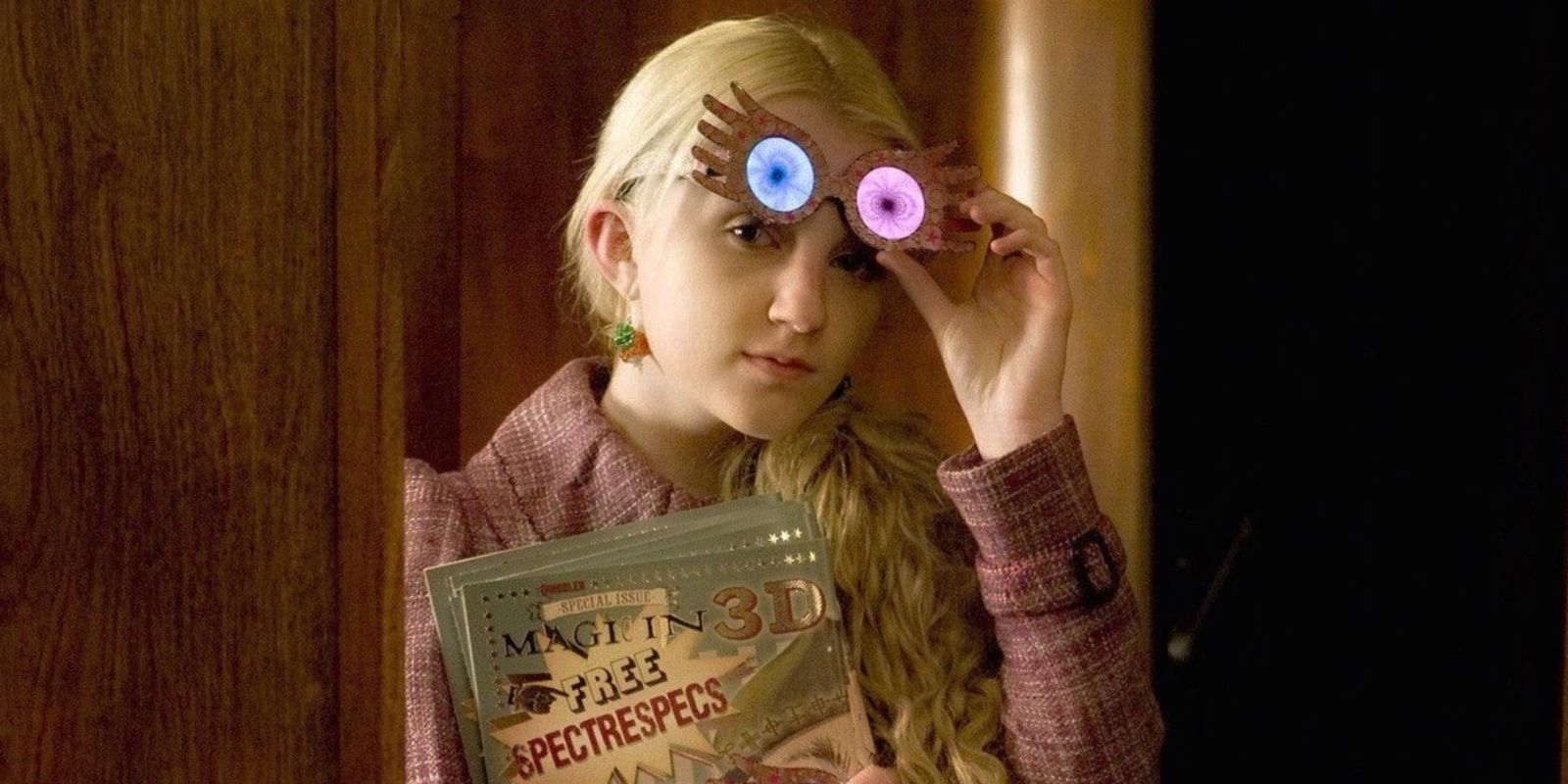 Luna Lovegood with her Spectrespecs and Quibbler in Harry Potter
