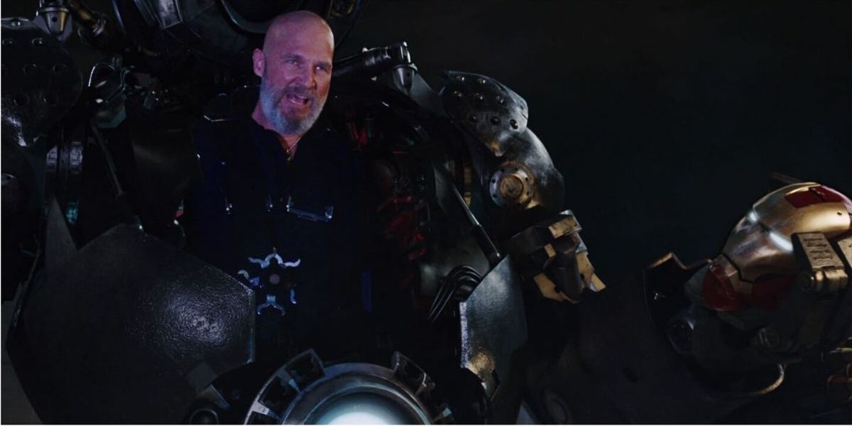 Obidiah Stane inside the Iron Monger armor in Iron Man