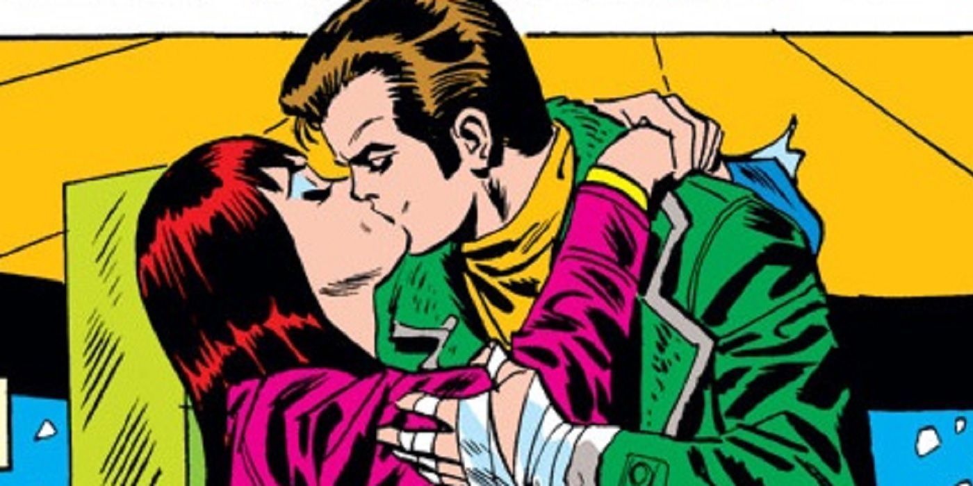 Peter Parker Mary Jane Kiss Vertical