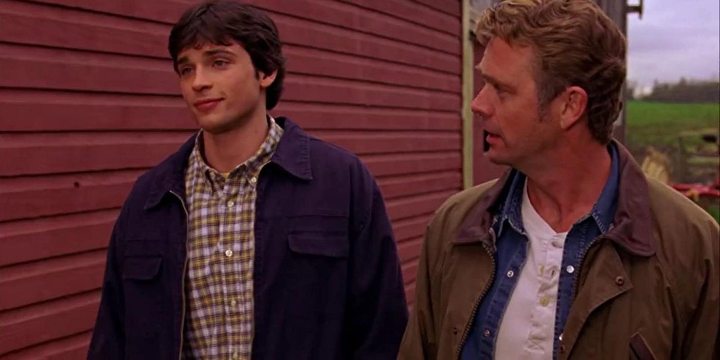 Clark and Jonathan walk outside and talk in Smallville