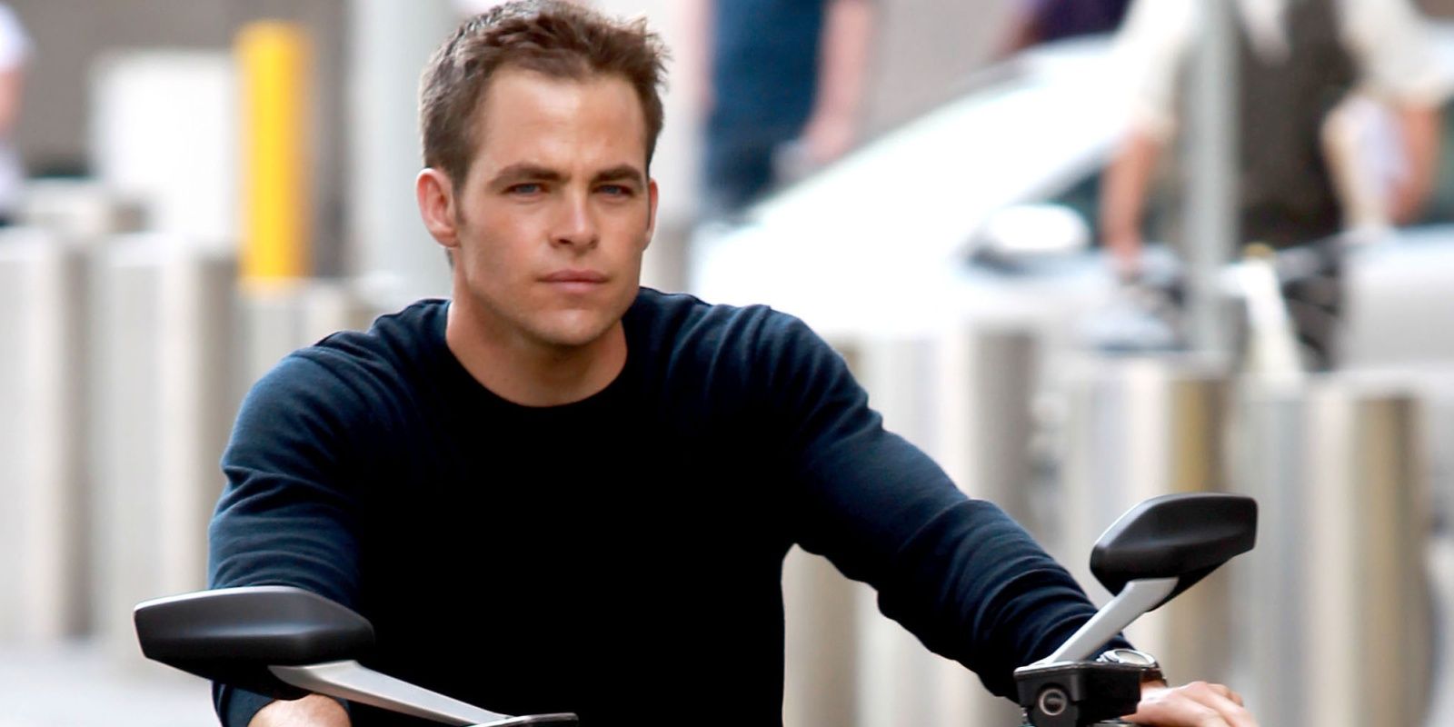 Chris Pine rides a motorcycle in Jack Ryan Shadow Recruit.