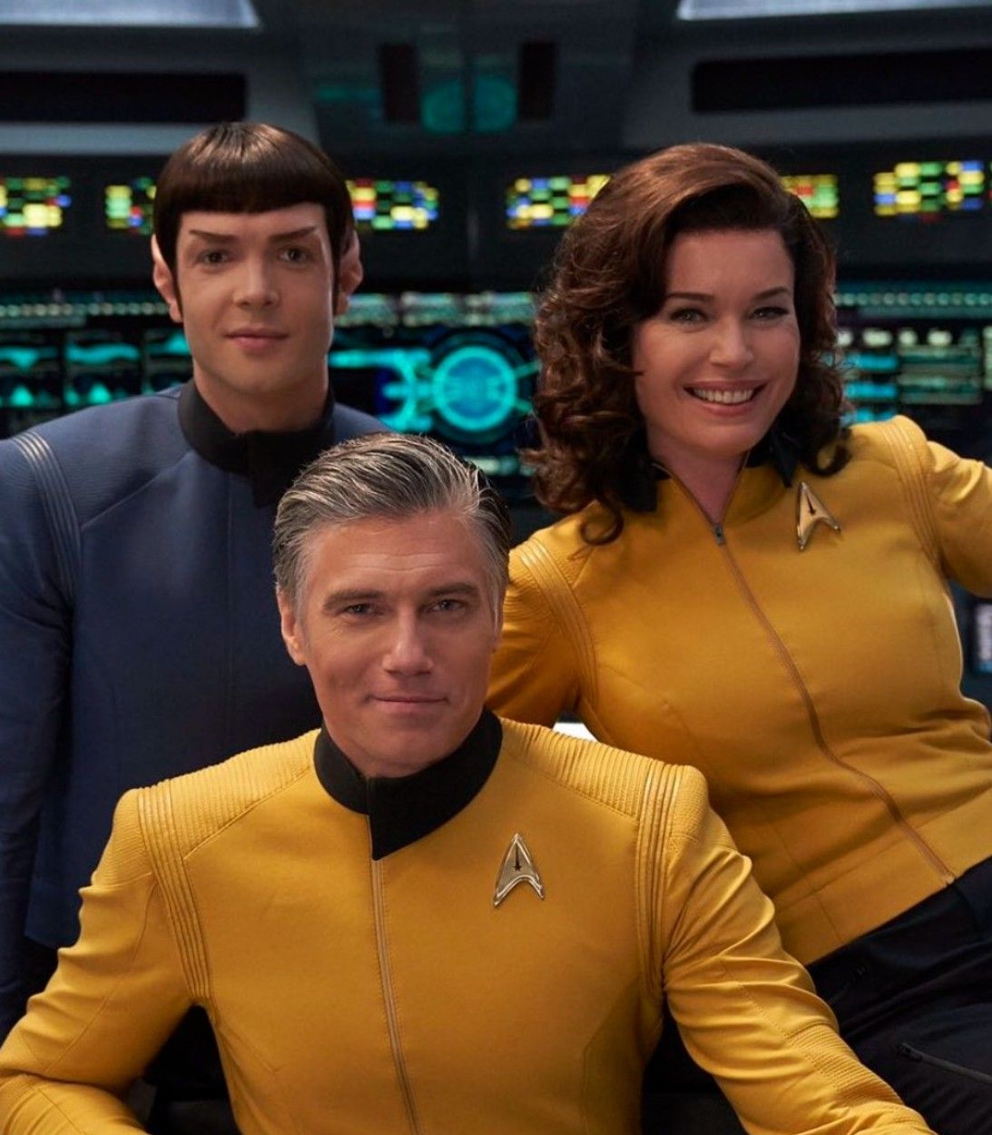 Star Trek Strange New Worlds cast vertical