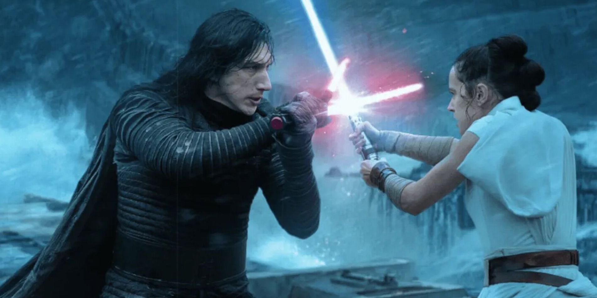 Star Wars The Rise of Skywalker Rey Daisy Ridley Kylo Adam Driver lightsaber fight