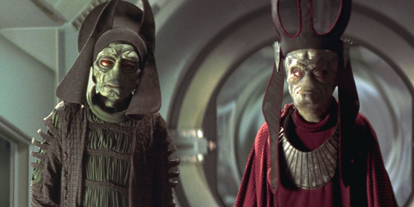 Star Wars Trade Federation Viceroy standing on the bridge of the control ship in The Phantom Menace.