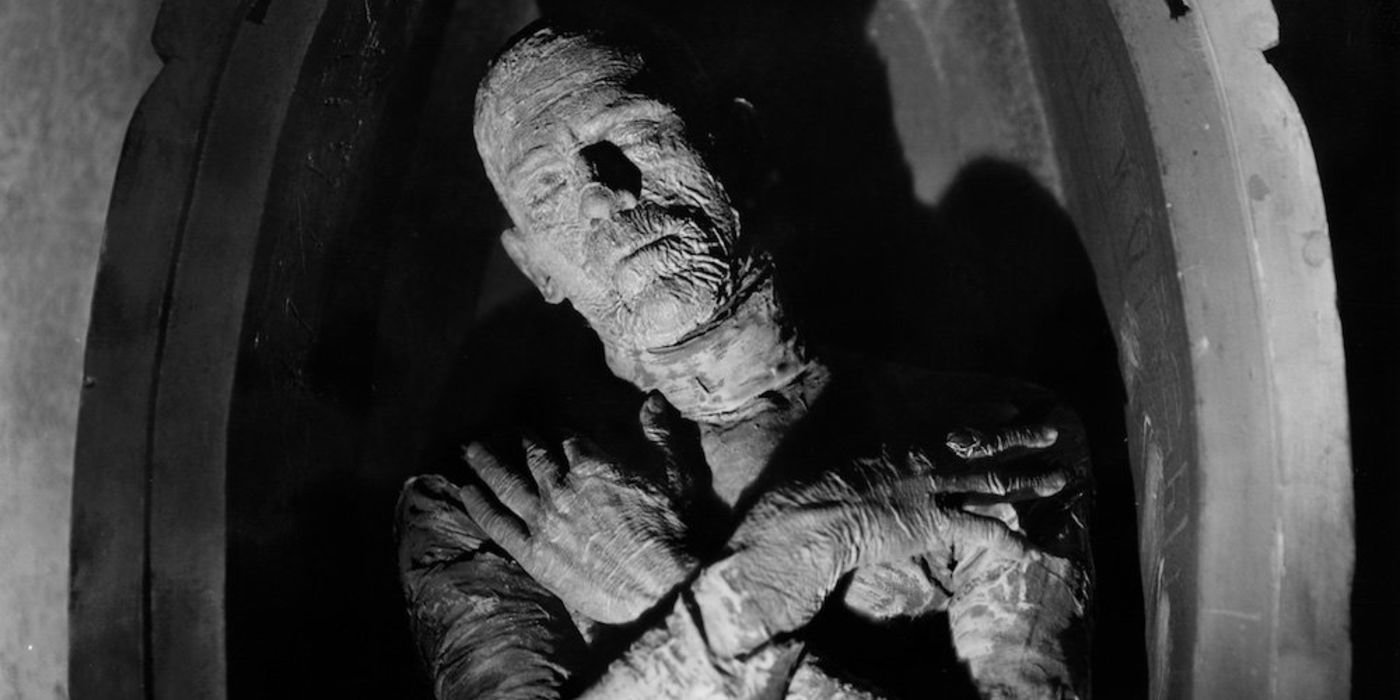 The Mummy 1932 Boris Karloff in Tomb as the Mummy