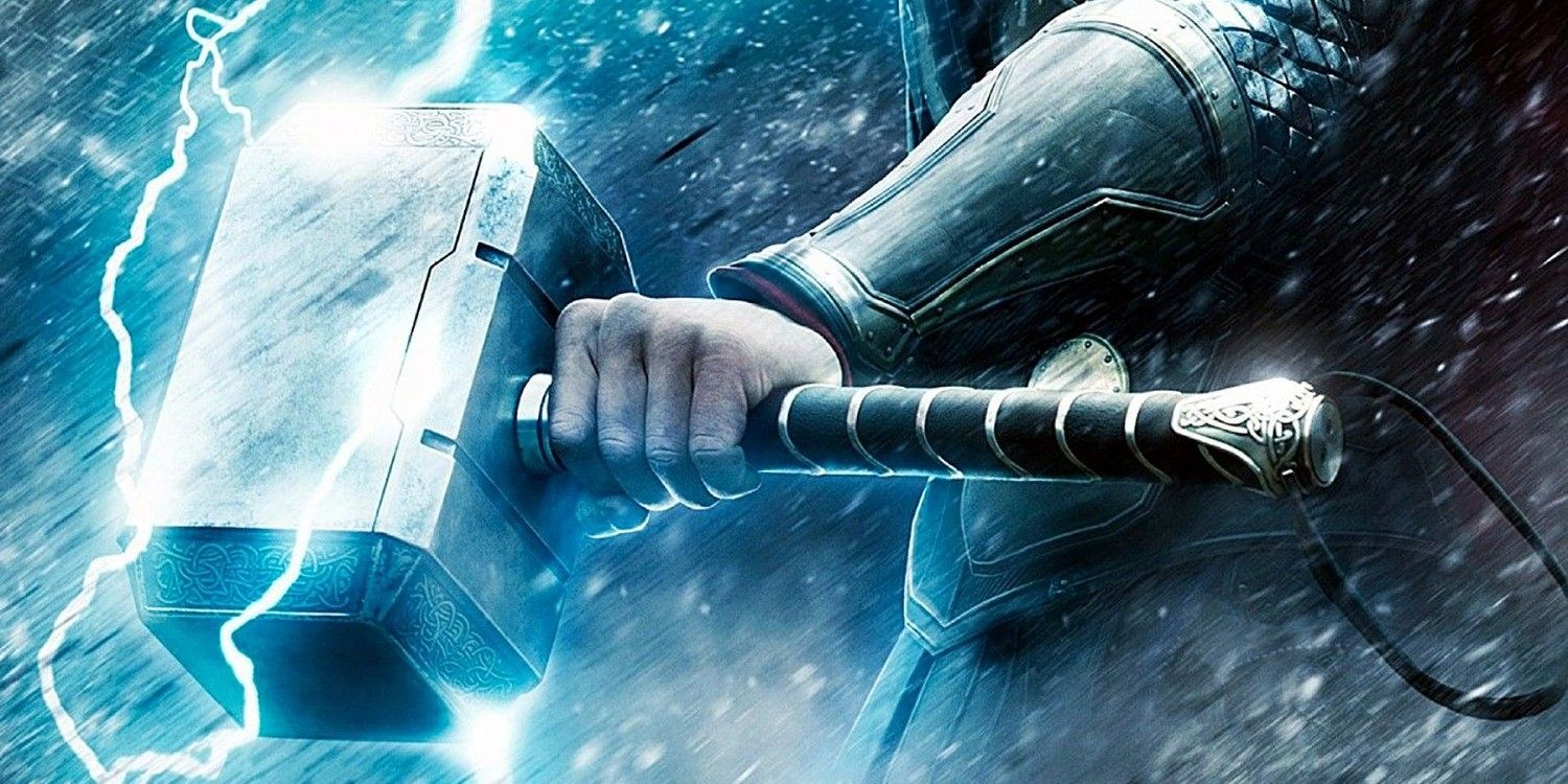 Thor-holding-Mjolnir
