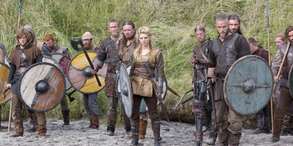 Lagertha and Ragnar with warriors - equals in battle