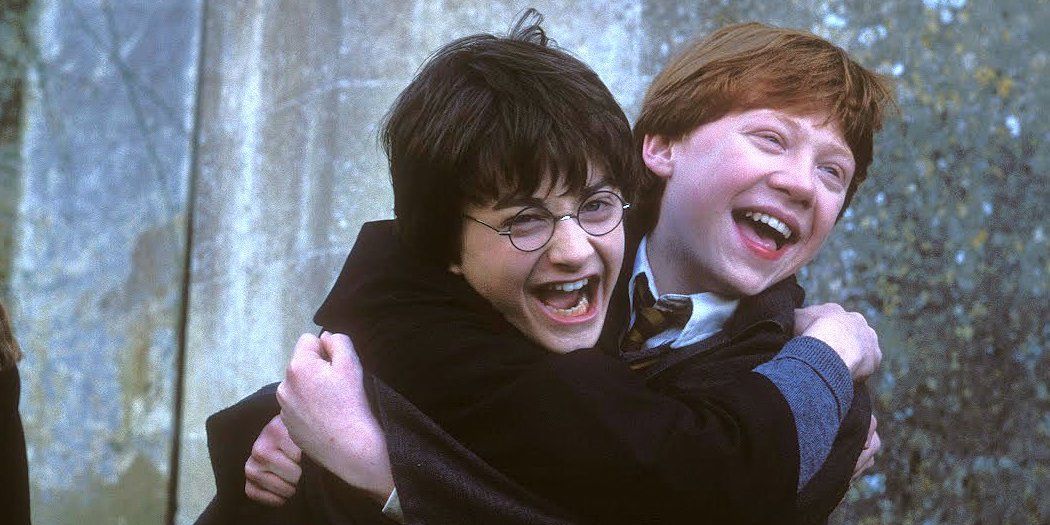harry potter ron and harry hugging