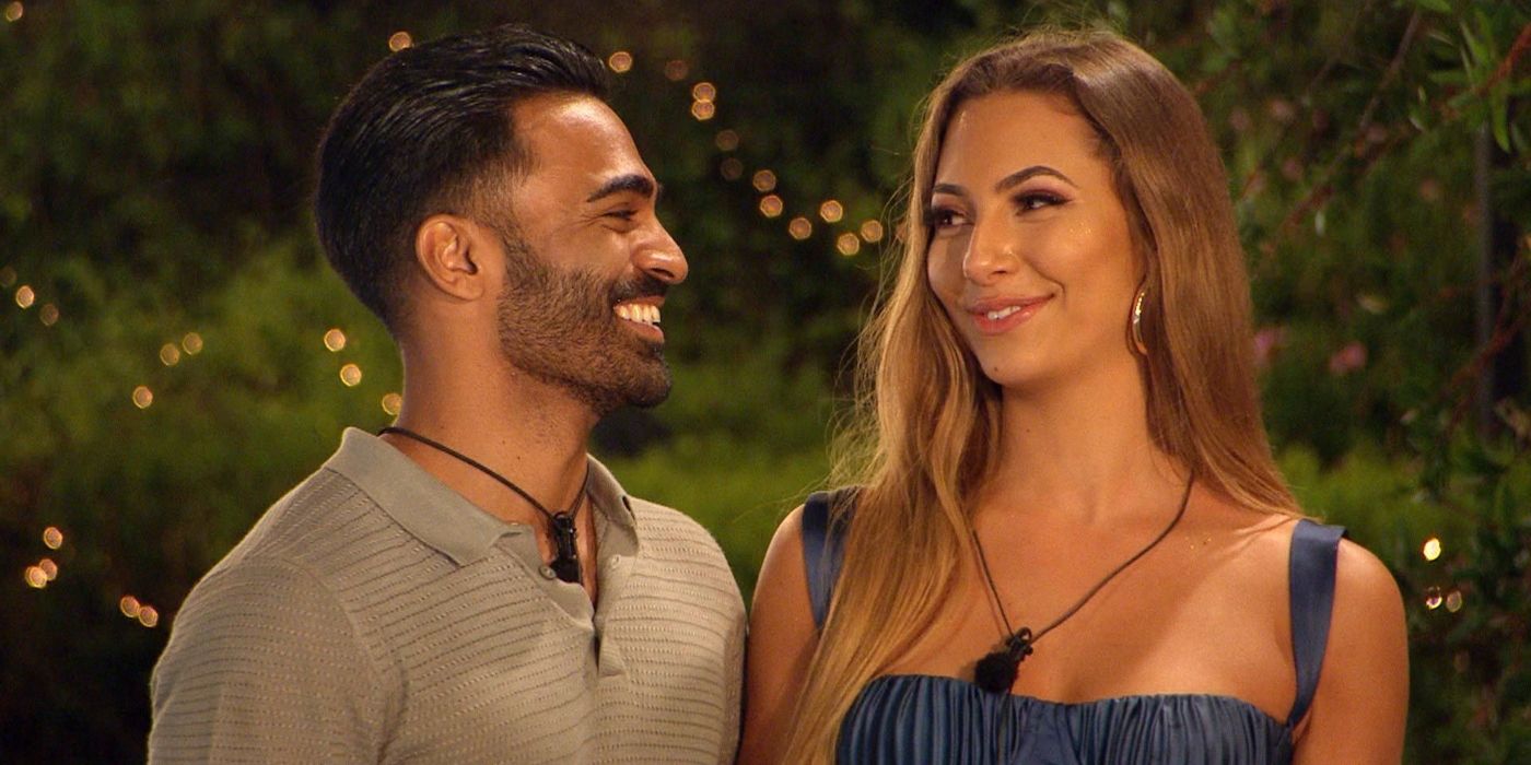 Love Island's Eva & Nas (Finally) Make Their Relationship Official