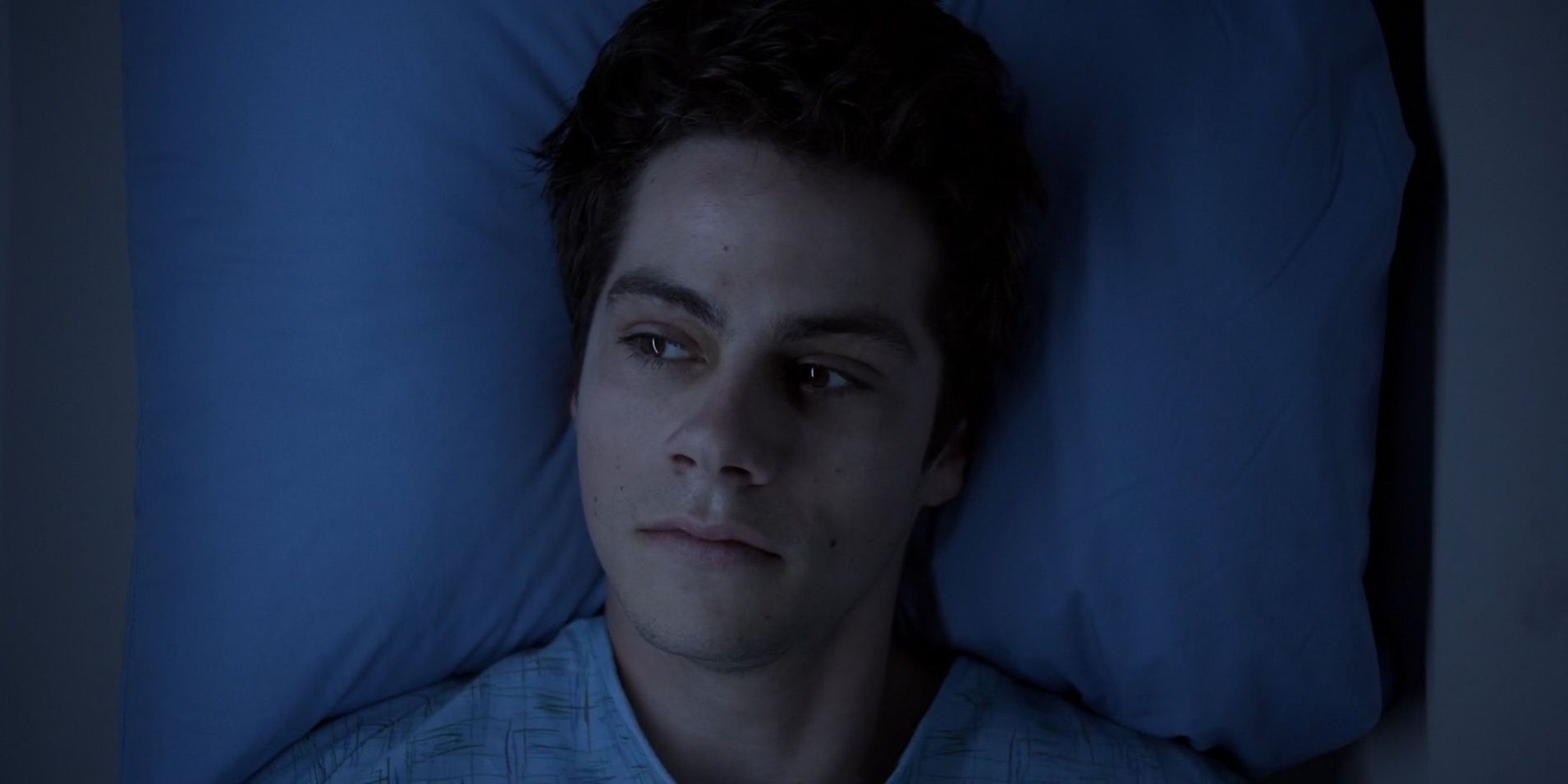 Stiles lies in a hospital bed in Teen Wolf season 3