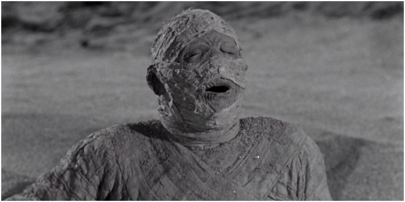 The Mummy menaces the camera from Abbott and Costello Meet the Mummy