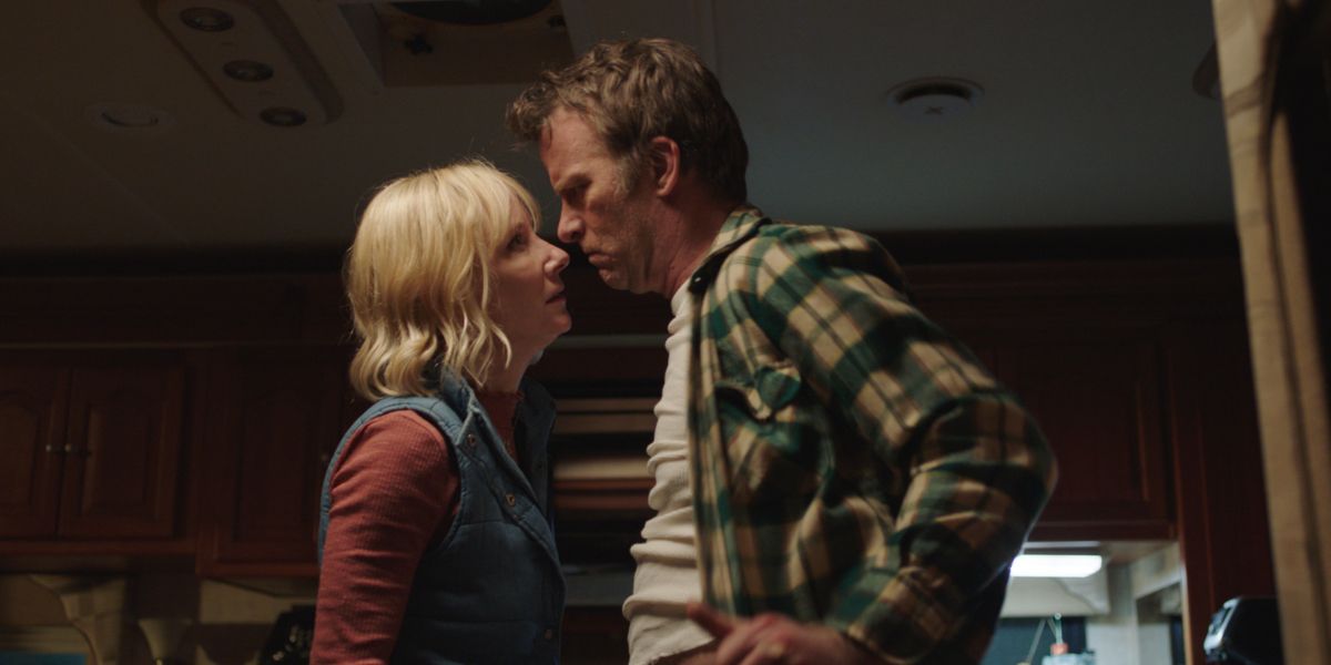 Anne Heche and Thomas Jane in The Vanished