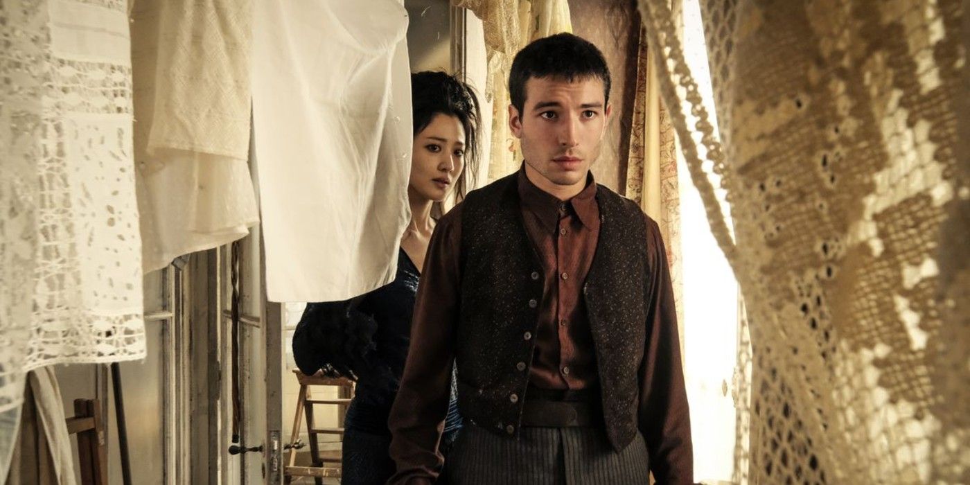 Still of Credence and Nagini in Fantastic Beasts and Where to Find Them 2
