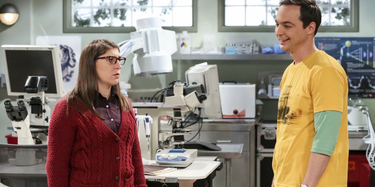 Amy and sheldon in the lab talking on the Big Bang theory
