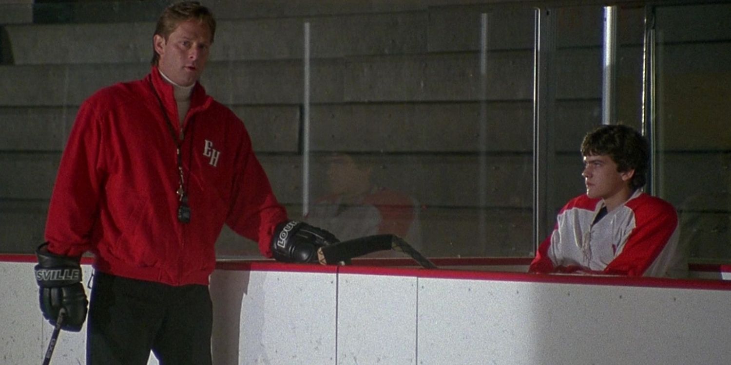 Orion talks to Charlie at the penalty box in D3: The Mighty Ducks