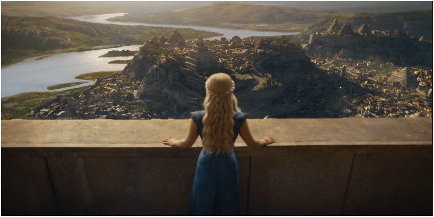 Daenerys Targaryen in Meereen in Game of Thrones season 4