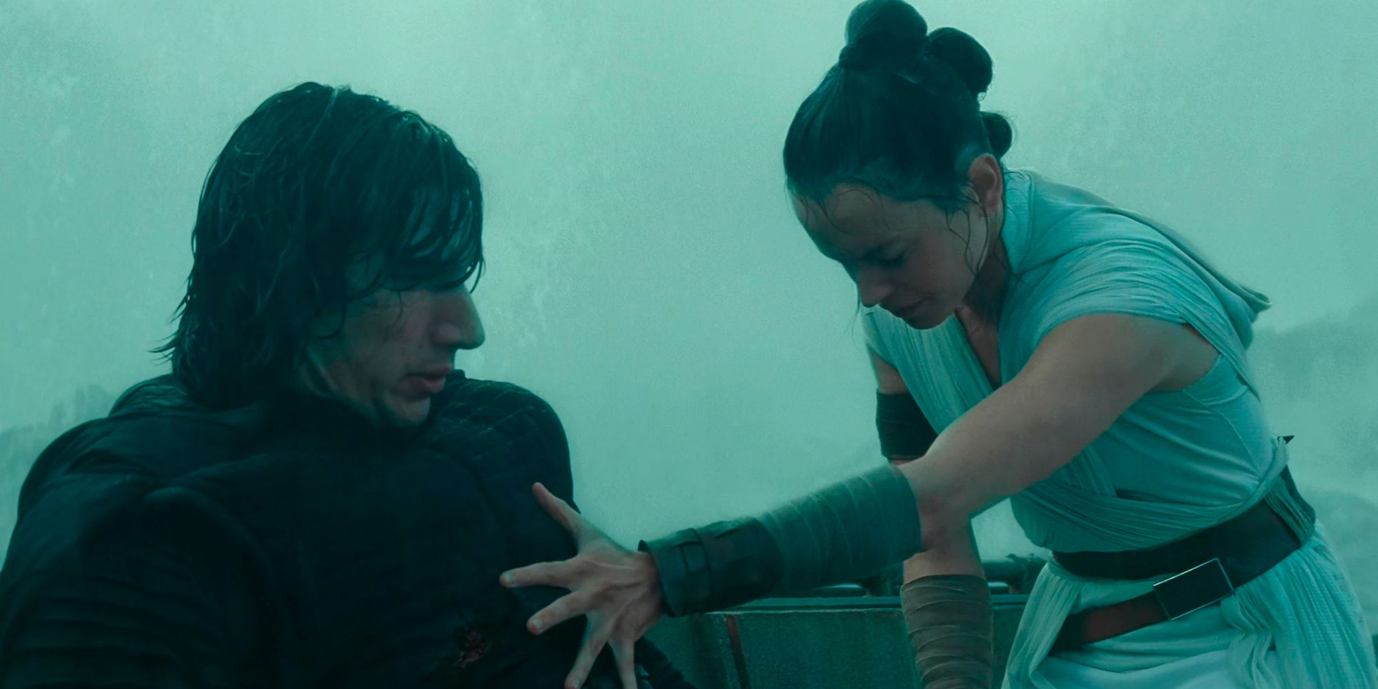 Rey heals Kylo's fatal wound on Kef Bir in The Rise Of Skywalker