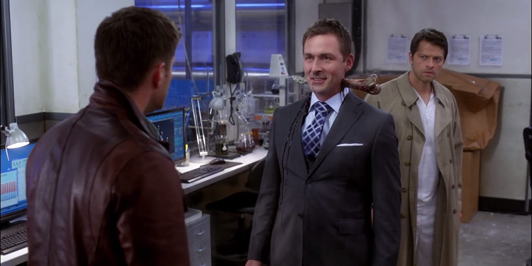 /wordpress/wp-content/uploads/2020/08/Dean-Castiel-Fight-Dick-Roman-Supernatural-Season-7-Finale-e1598028521220.jpg