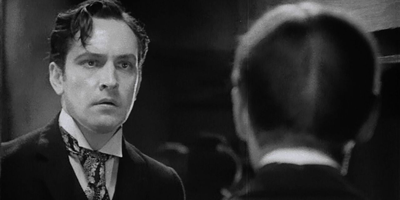 Fredric March in Dr Jekyll and Mr Hyde, looking terrified