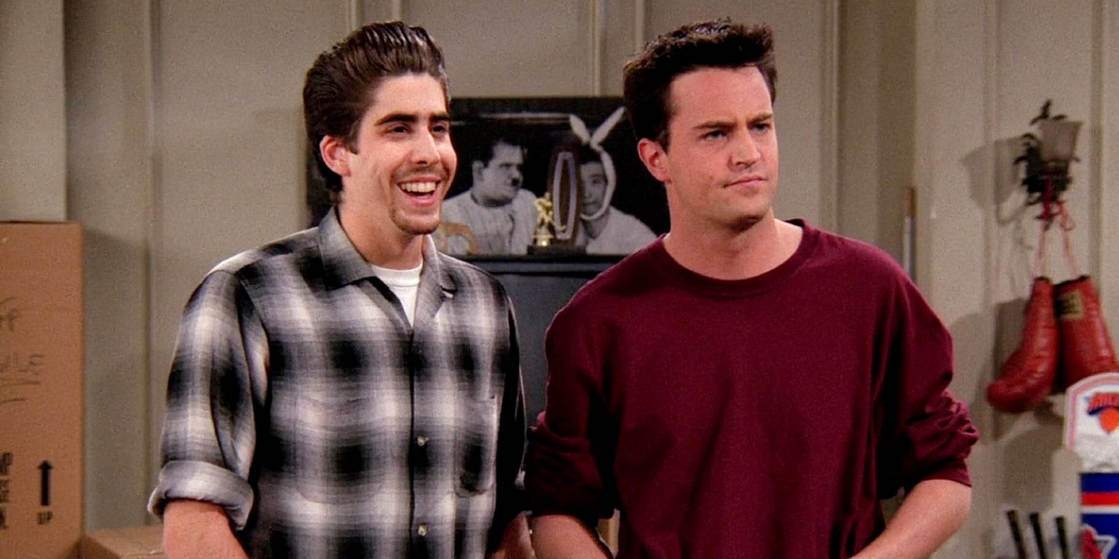 Eddie e Chandler juntos em Friends