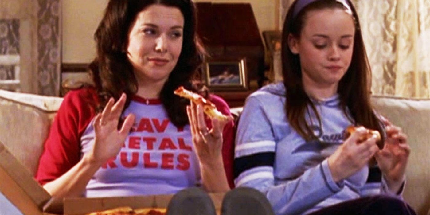lorelai and rory eating pizza on gilmore girls