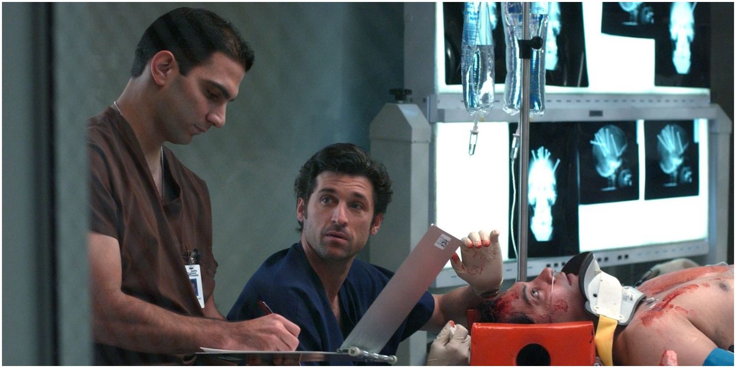 Derek com um paciente em Grey's Anatomy