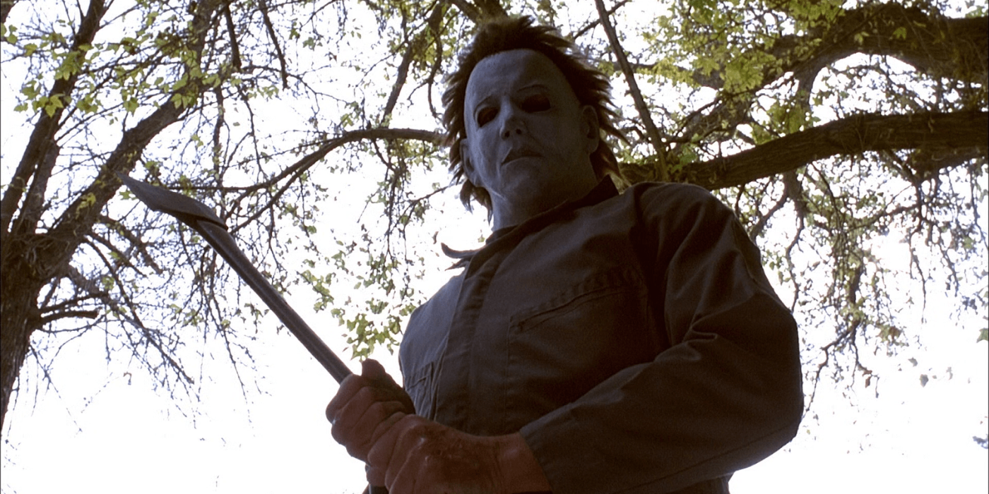 Michael Myers con un hacha en Halloween 6: La maldición de Michael Myers