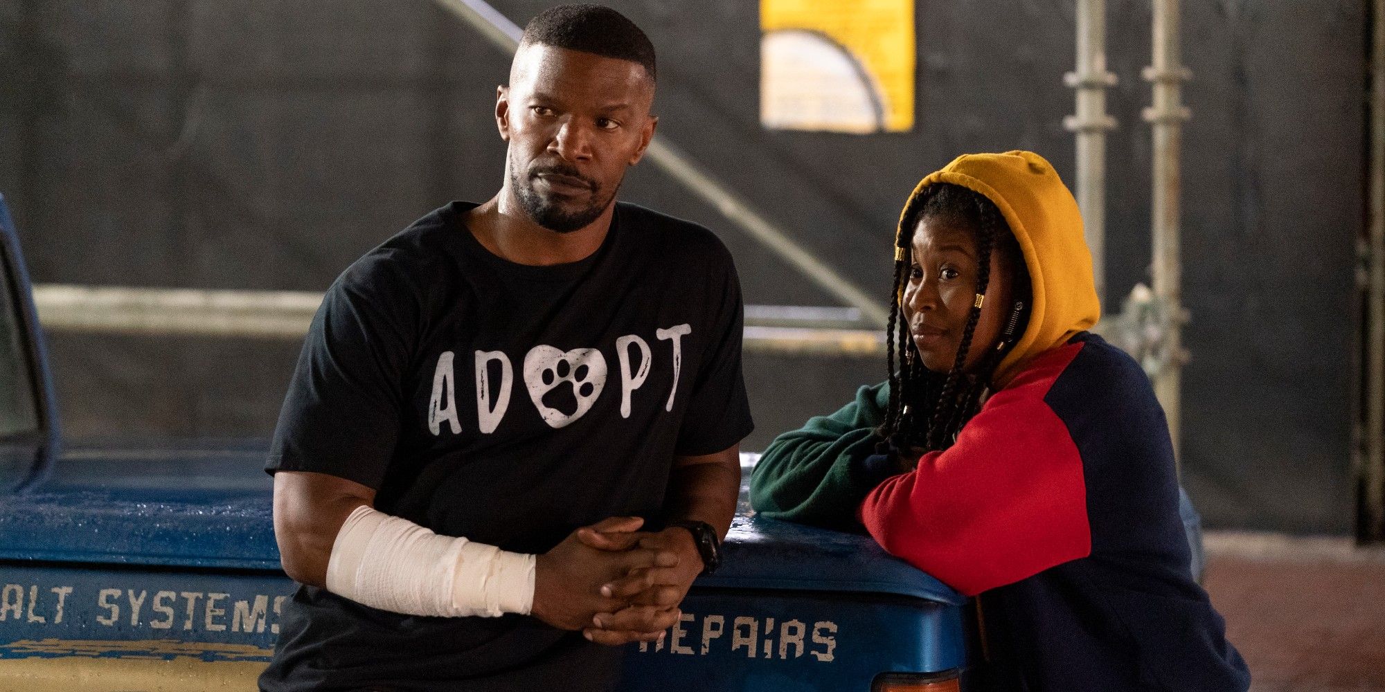 Jamie Foxx and Dominique Fishback in Project Power