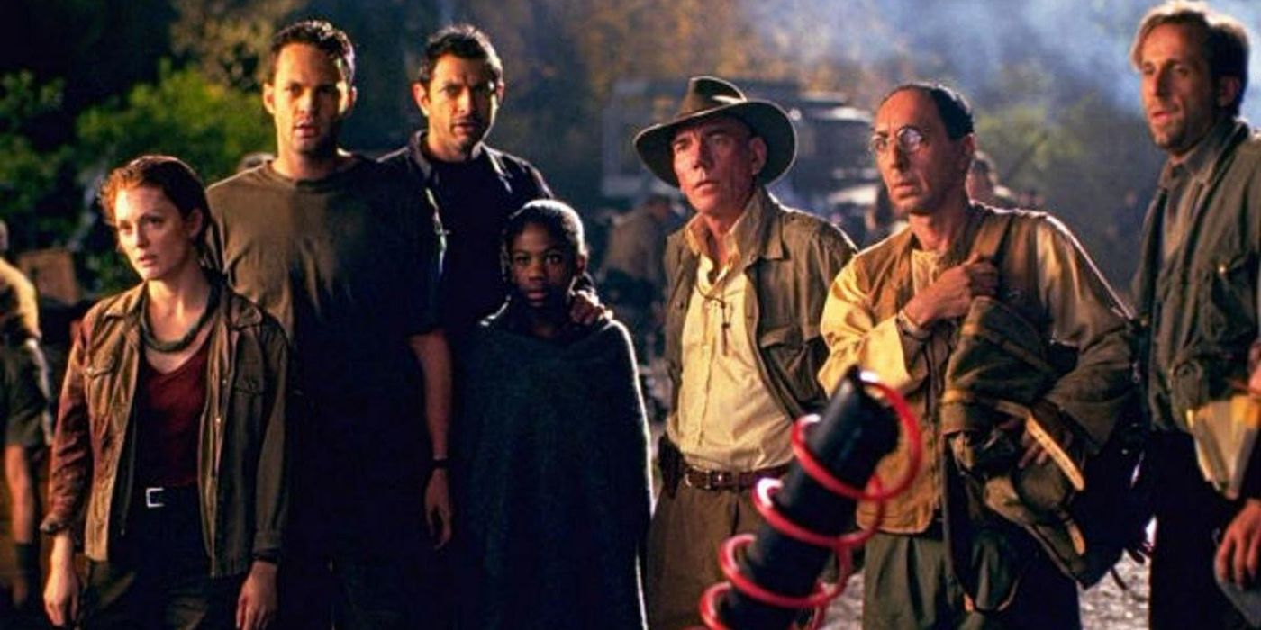 Group shot of the cast of Jurassic Park: The Lost World.