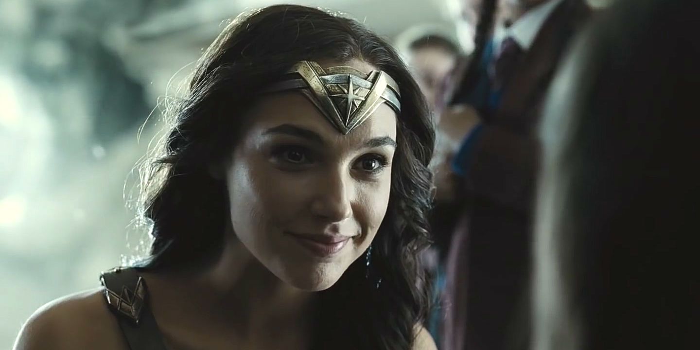 Wonder Woman smiles at a young girl in Zack Snyder's Justice League.