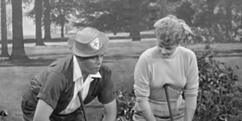 Ricky and Lucy golfing in an episode of I Love Lucy.