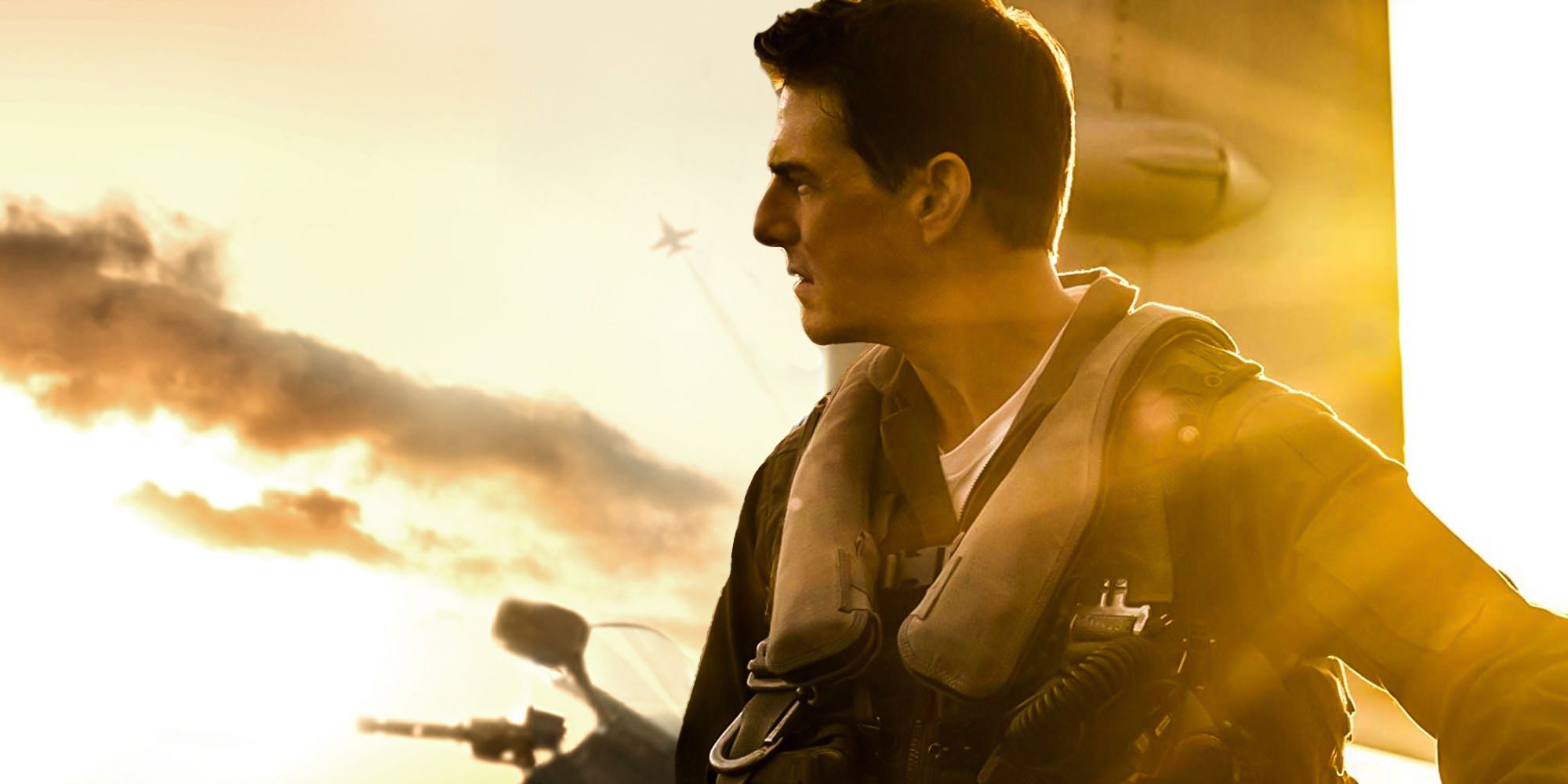 Top Gun Earns Tom Cruise Honorary Naval Aviator Certificate