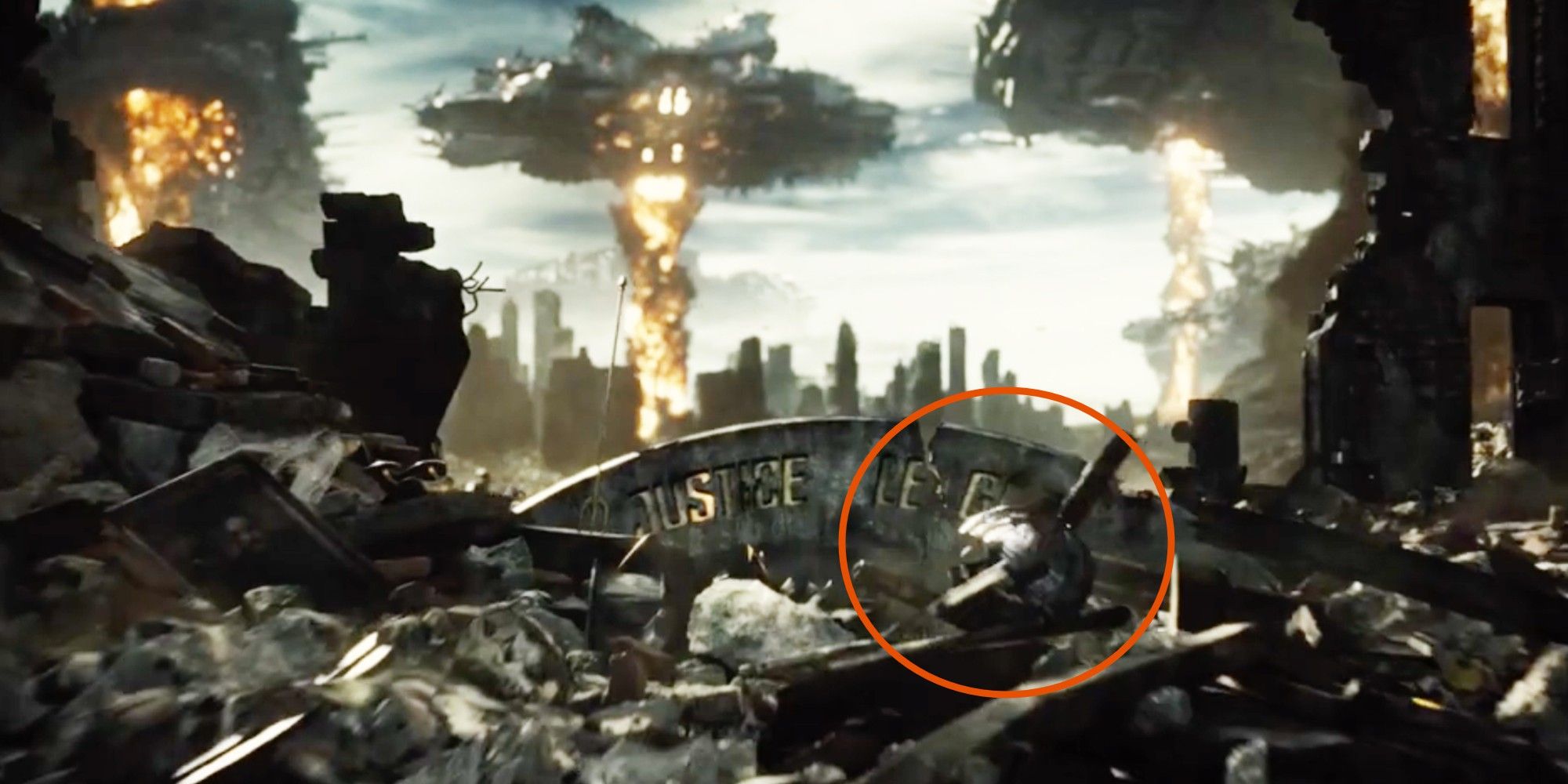 Wonder Woman&rsquo;s Shield in Justice League Knightmare Snyder cut