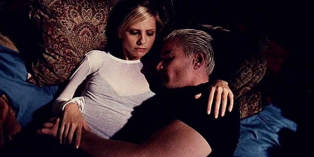 Buffy and Spike embracing in his crypt
