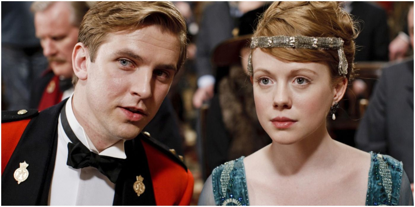 Matthew speaks to Lavinia in Downton Abbey.
