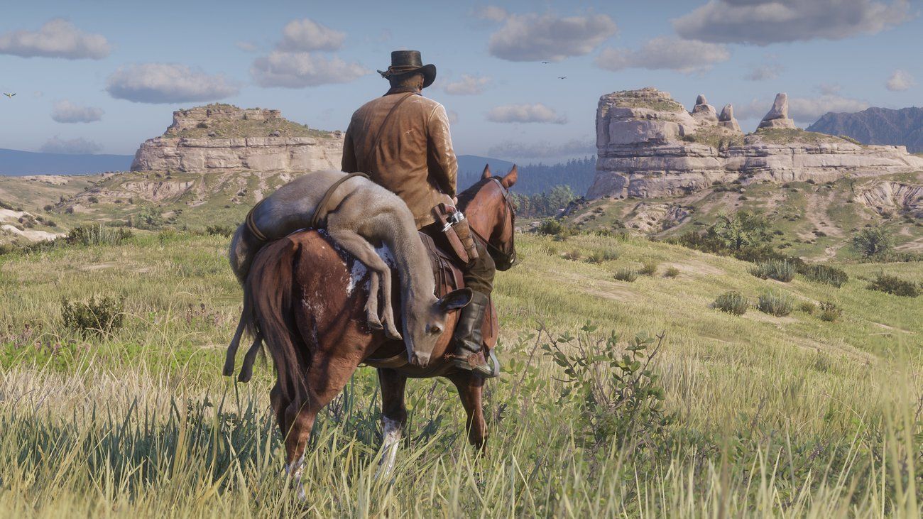 arthur morgan on a horse in red dead redemption 2 