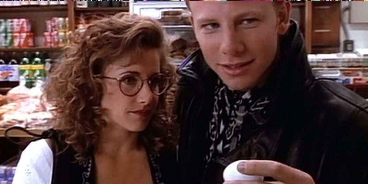 Andrea and Steve, with the latter holding an egg in Beverly Hills 90210