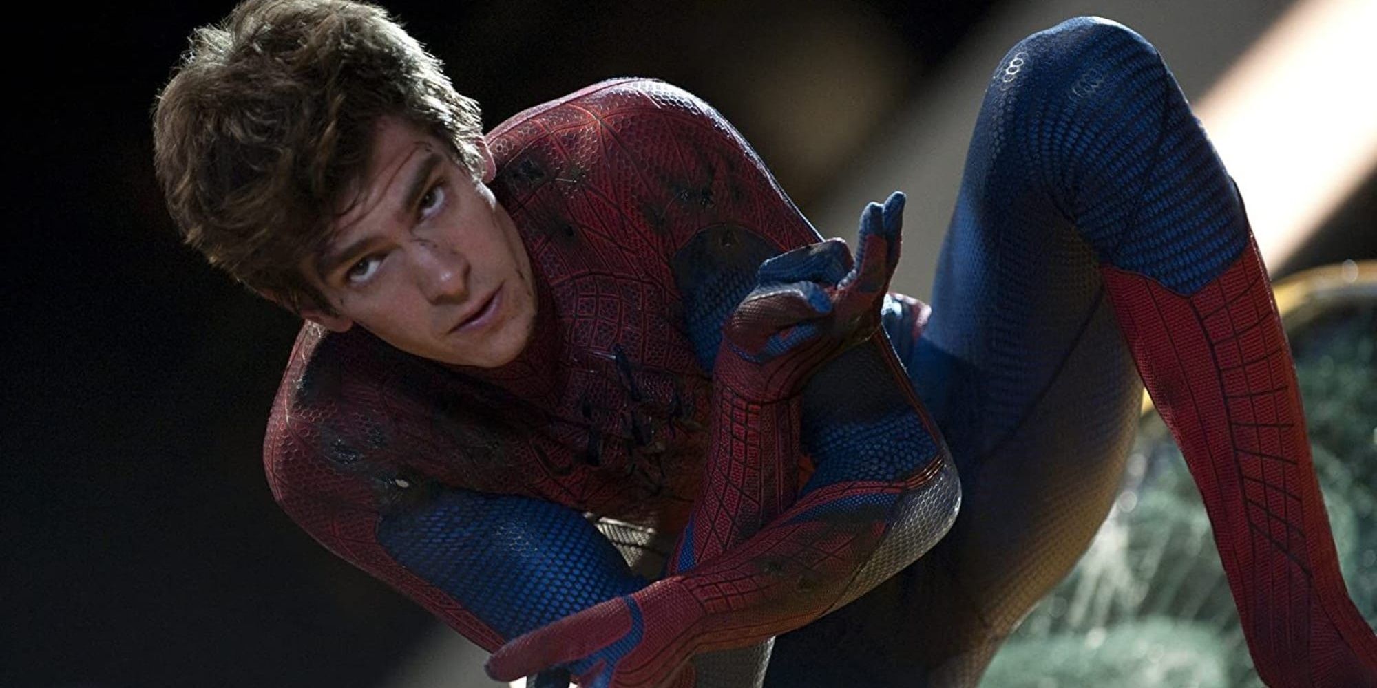 Andrew Garfield's Peter Parker crouched in Amazing Spider-Man