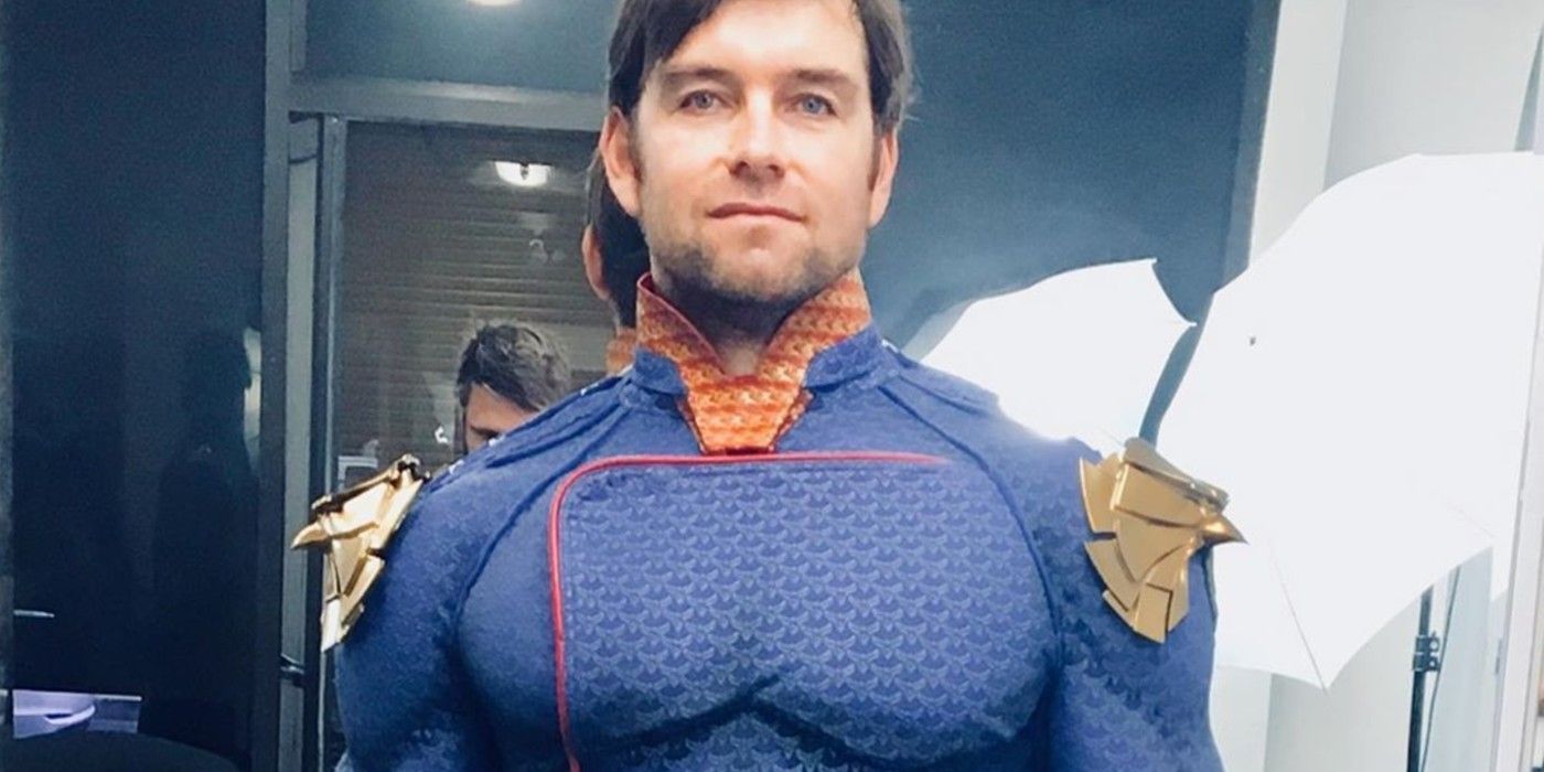 The Boys' Antony Starr Shows Off Early Version Of Homelander's Suit