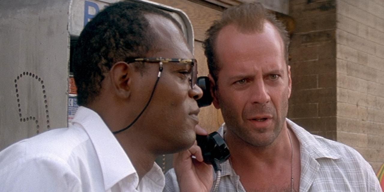 Bruce Willis and Samuel L Jackson on the phone in Die Hard with a Vengeance